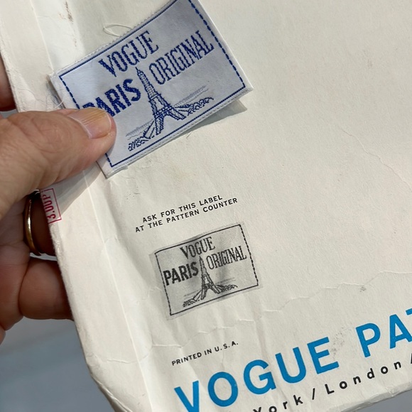 VOGUE Paris ORIGINAL Lanvil Pattern with original Cloth Label - Picture 7 of 12